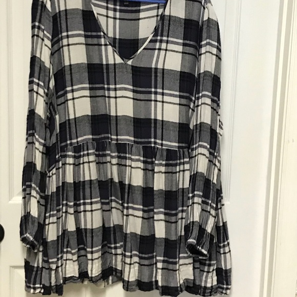 Lane Bryant Navy & White Plaid Babydoll Top 26/28 - Picture 3 of 4